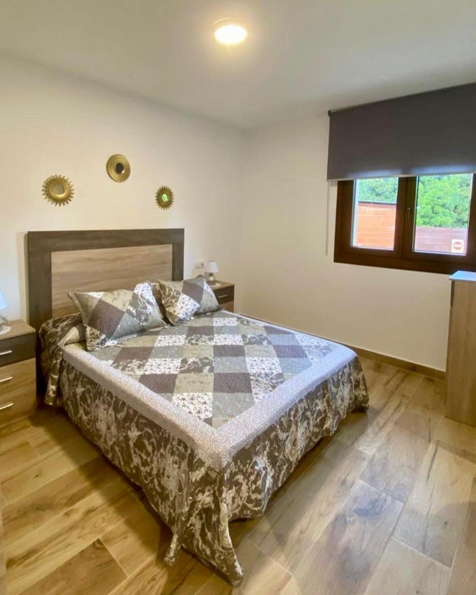 El Hondon Del Lugar Apartment Hoyos Exterior photo